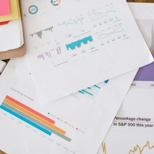 Análise de dados de marketing em planilhas e gráficos