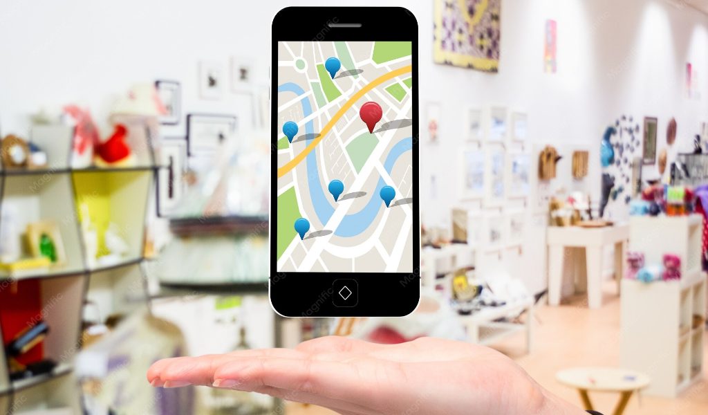 Smartphone exibindo Google Maps para SEO Local